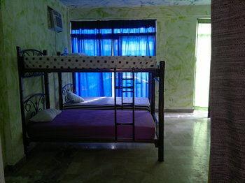 Orquideas Hostel Канкун Екстериор снимка
